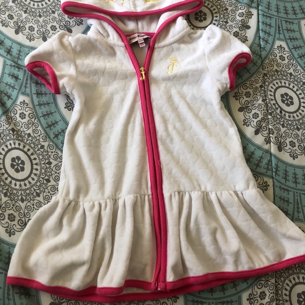 ⭐️ Very cute Juicy Couture ruffled dress ⭐️